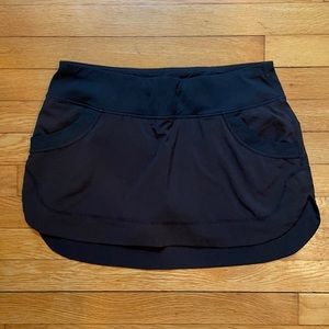 Black lululemon skirt